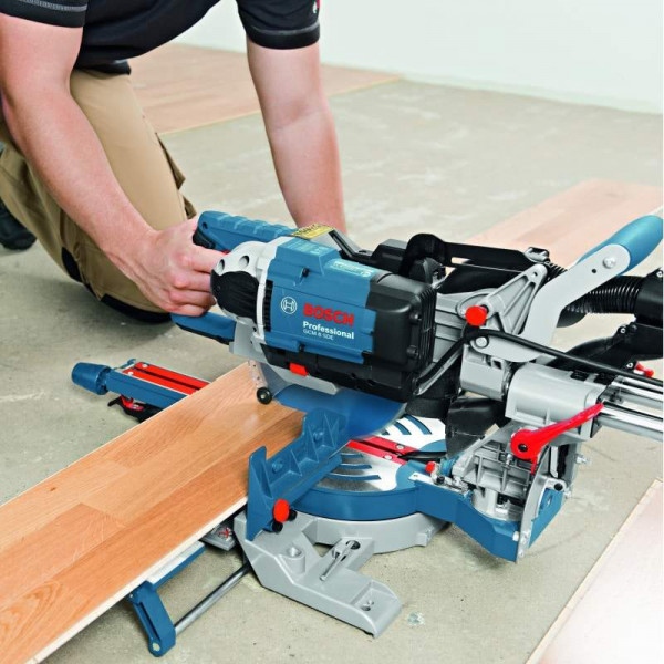 Пила торцовочная Bosch GCM 8 SDE
